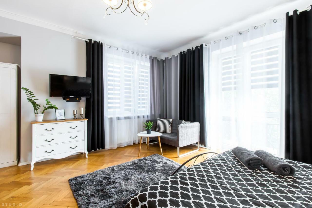 Clicktheflat Apartment Chmielna 7 바르샤바 외부 사진