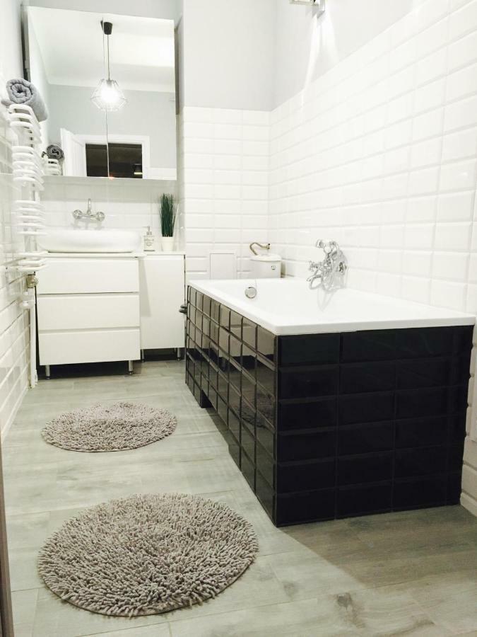 Clicktheflat Apartment Chmielna 7 바르샤바 외부 사진